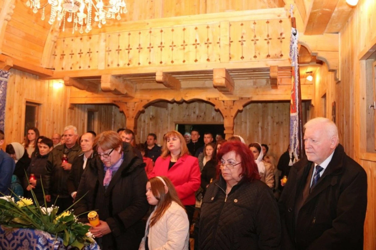 Slujbă de înviere la Bisericuţa Ortodoxă din cadrul Campusului UVVG Arad