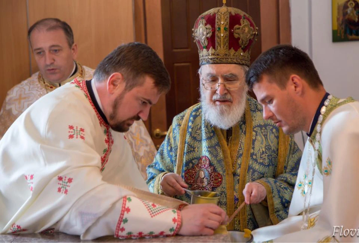 Slujire Arhierească şi binecuvântare de lucrări în Parohia Cruceni