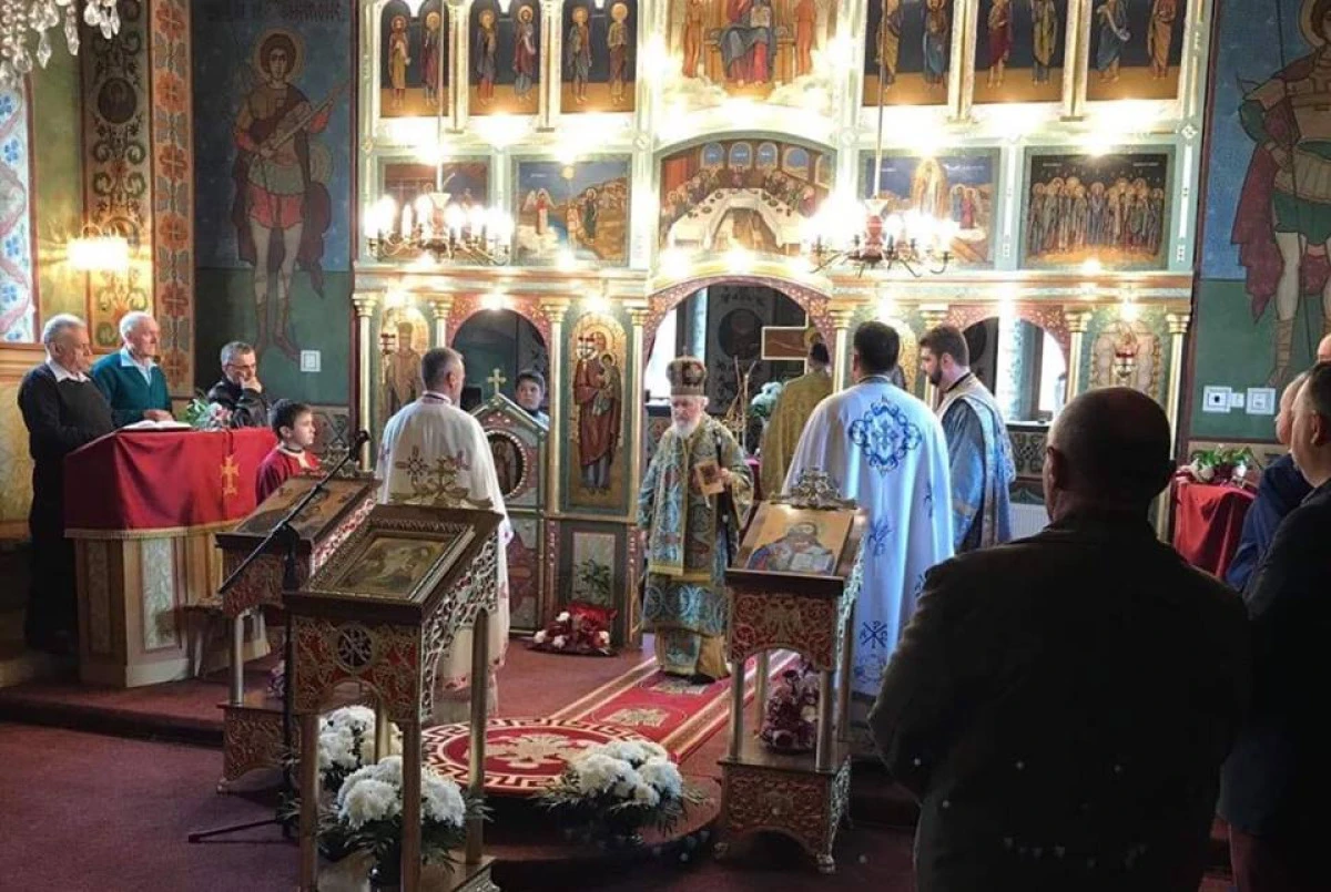 Slujire arhierească şi binecuvântare de lucrări în Parohia Selişte