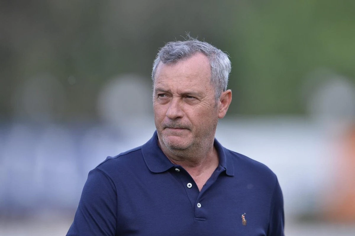 Șoc total înainte de semifinala Cupei: Balint s-a despărțit iar de UTA, Mircea Rednic este noul antrenor!