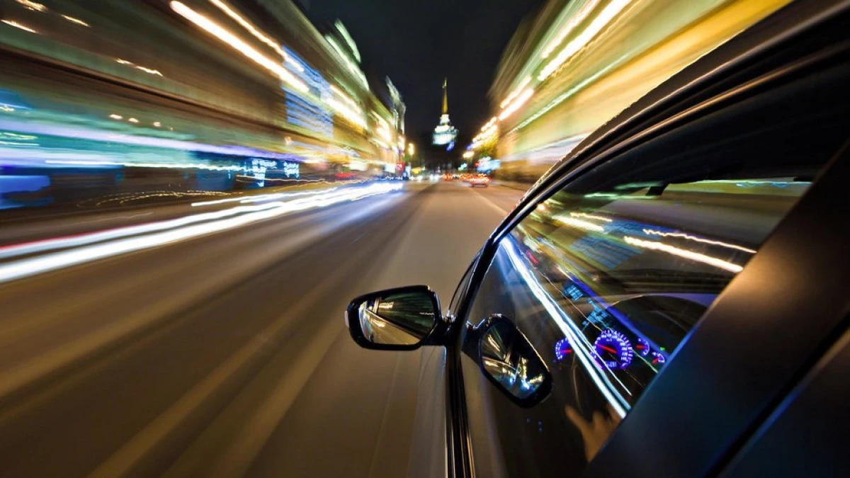 Șofer prins cu 111 km/h, pe Calea Aurel Vlaicu. A rămas trei luni fără permis