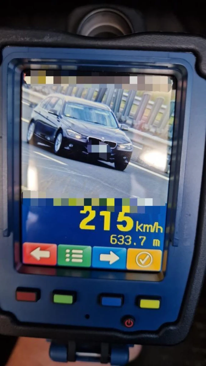 Șofer prins cu 215 km/h, pe autostrada Deva-Nădlac