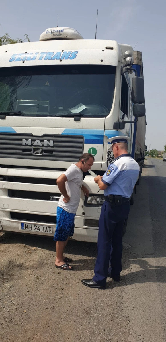 Șoferii mașinilor de mare tonaj, luați la purecat de polițiști