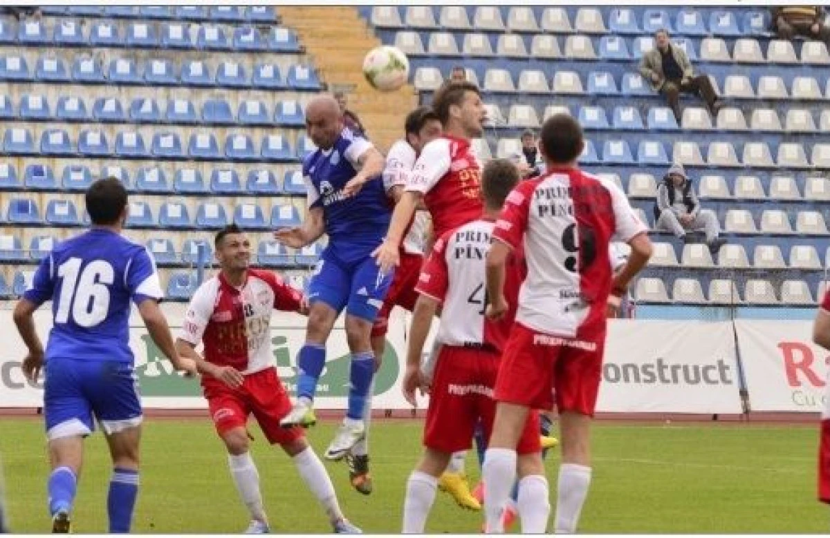 ŞOIMII PÂNCOTA JOACĂ TARE. A CONFIRMAT PREZENŢA ÎN LIGA A II-A!