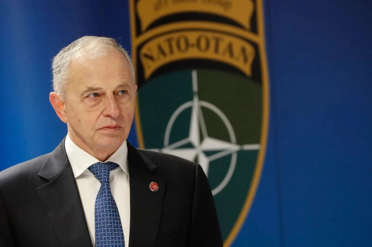 Sondaj INSCOP privind alegerile prezidențiale: Geoană rămâne pe primul loc