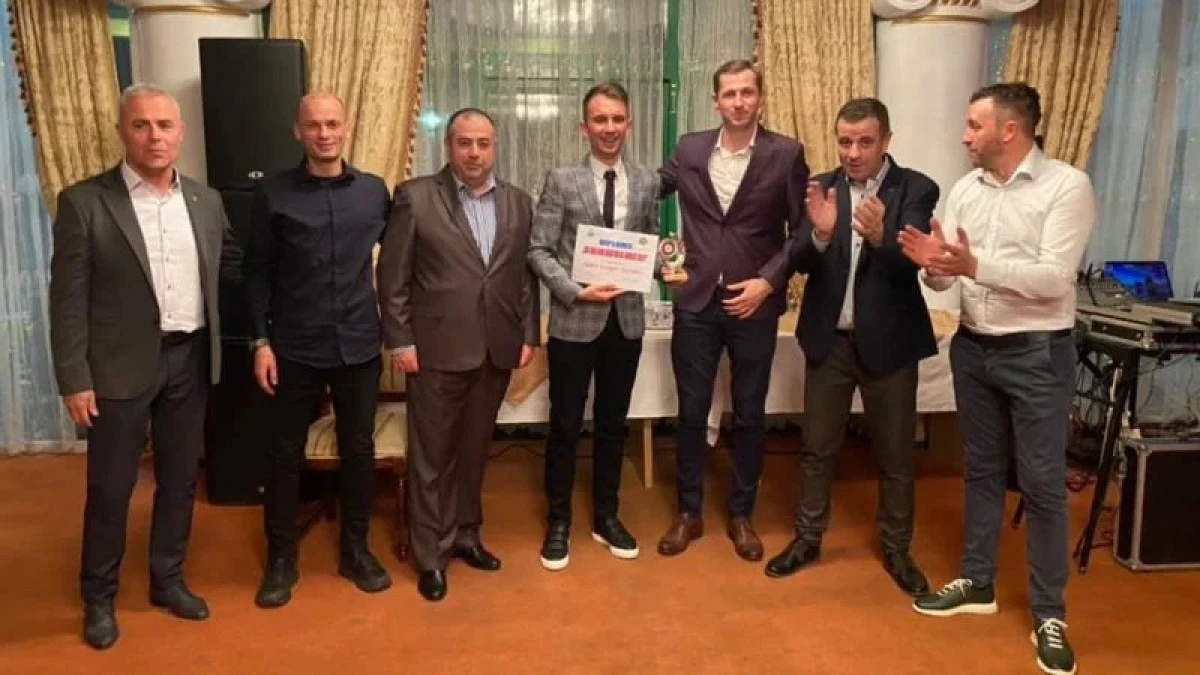 Sorin Saladea a fost desemnat arbitrul anului la AJF Arad. Doi proaspăt promovați în lotul de Liga a III-a