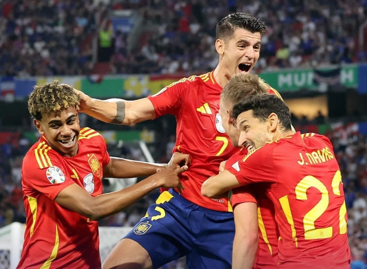 Spania este prima finalistă de la EURO 2024: puștiul Yamal l-a eclipsat pe marele Mbappe!