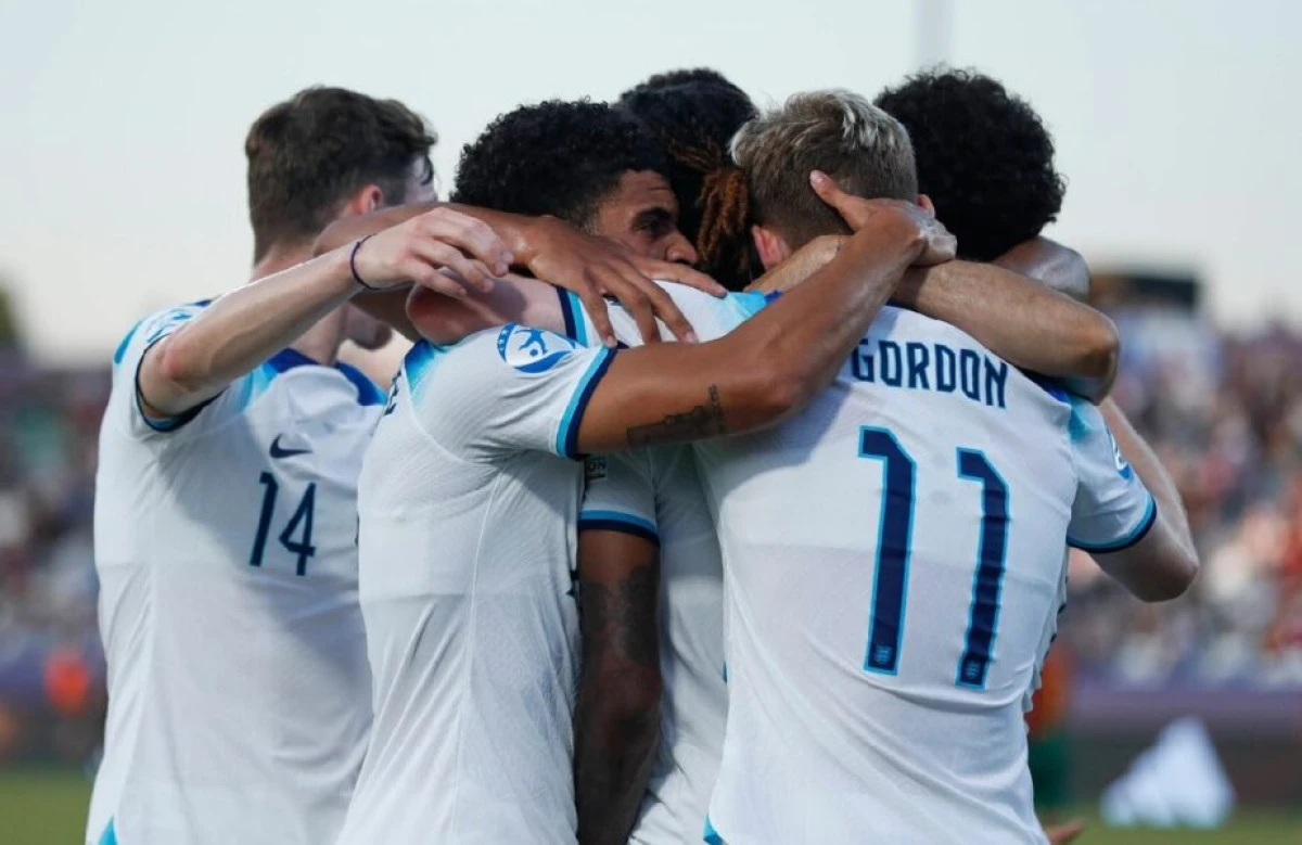Spania și Anglia vor disputa finala Campionatului European de fotbal Under 21