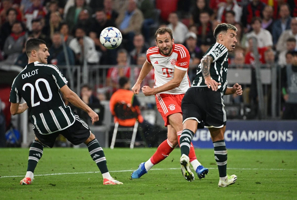 Spectacol în Liga Campionilor: șapte goluri în Bayern - United, Real și Napoli au câștigat pe final