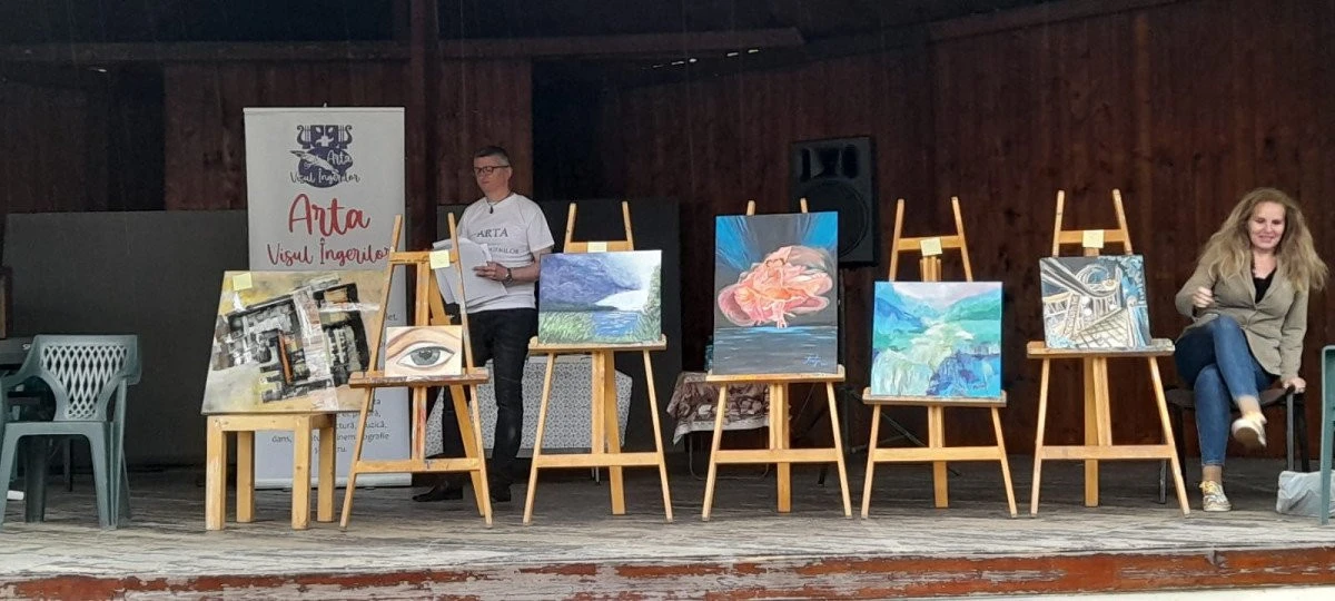 Spectacol în scop caritabil, pe scena Școlii Populare de Arte din Arad