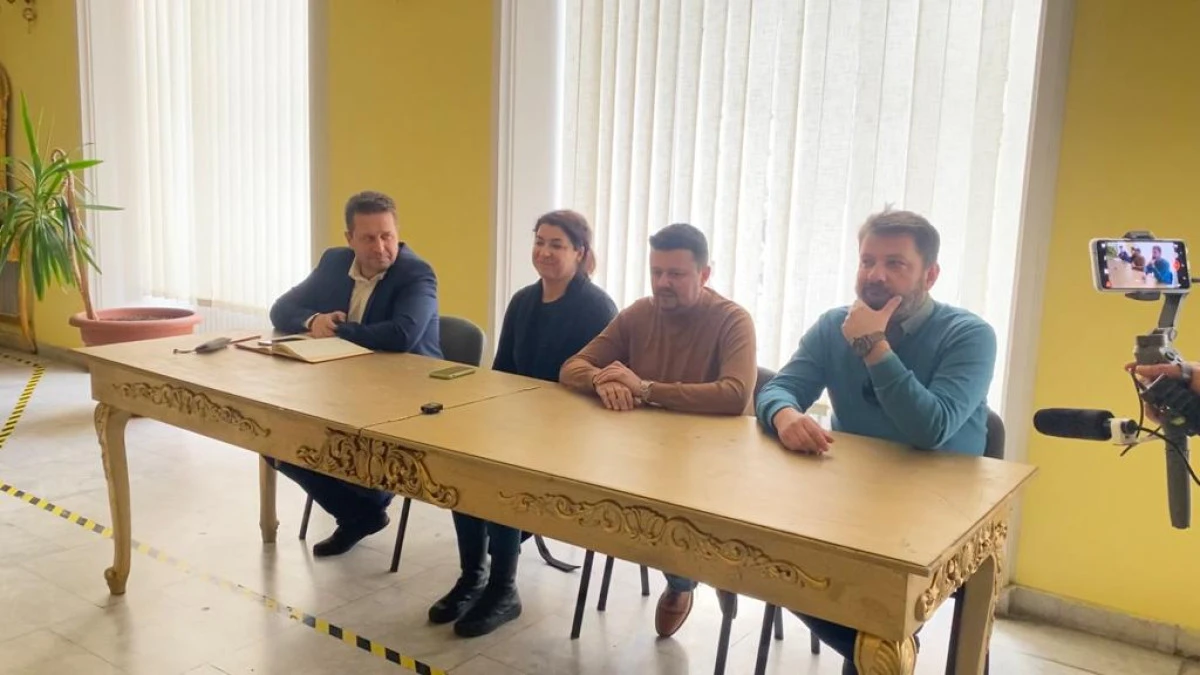 Spectacol umanitar, pentru victimele războiului din Ucraina, la teatrul arădean