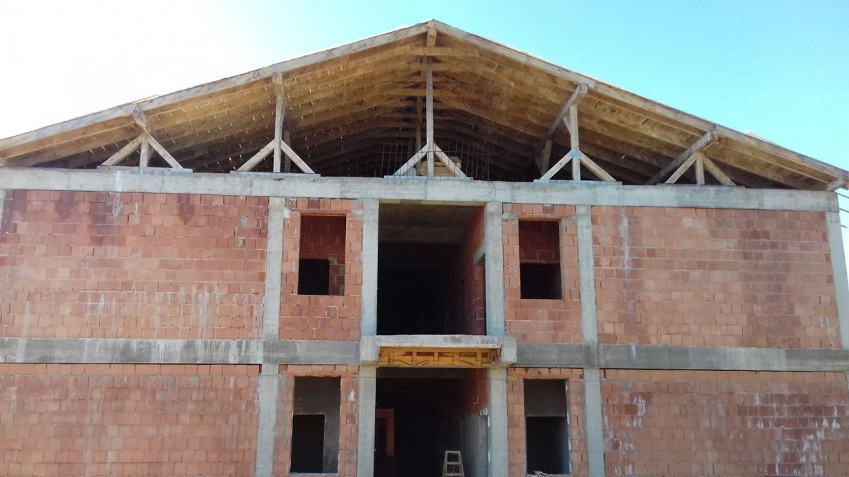 Spitalul de Psihiatrie de la Căpâlnaș este anvelopat