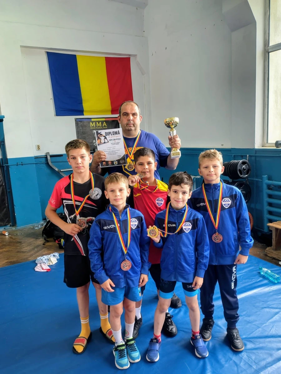 Sportivii de la CSS Gloria Arad au câștigat cinci medalii la Cupa CSM Pitești