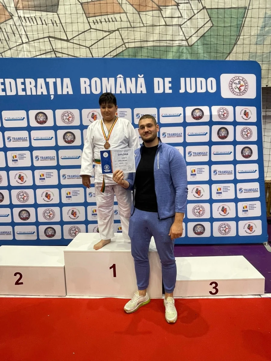 Sportivii de la CSȘ Gloria Arad, pe podium la Campionatele Naționale de judo U15 și U13