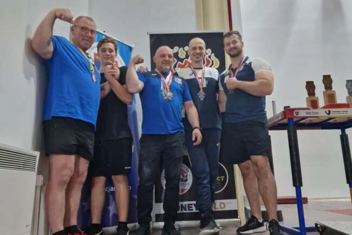 Sportivii de la Șoimii Lipova au obținut șase medalii la Cupa României de skandenberg