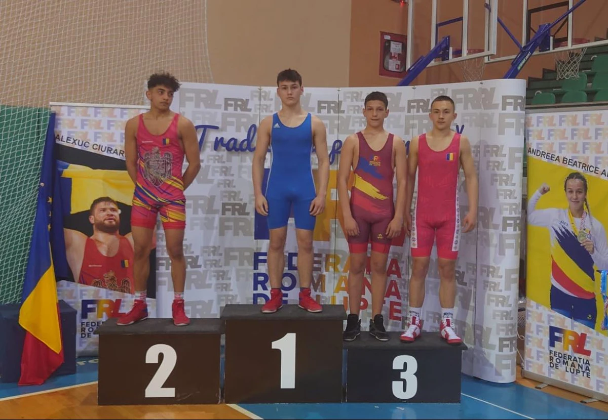Sportivii Gloriei Arad au cucerit noi medalii în weekend, la lupte greco-romane și kaiac-canoe