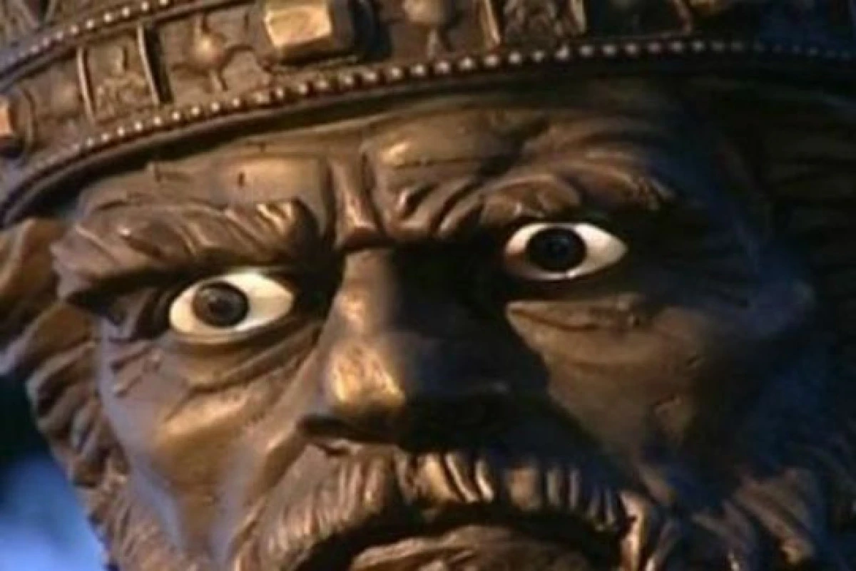 STATUIA TARULUI BULGAR SAMUEL, INAUGURATA RECENT, II INFRICOSEAZA PE CEI CARE O PRIVESC