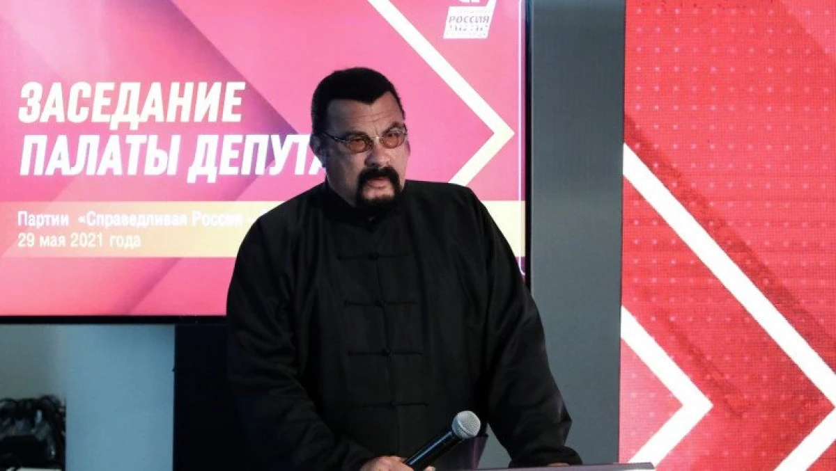 Steven Seagal s-a alăturat unui partid rusesc pro-Vladimir Putin