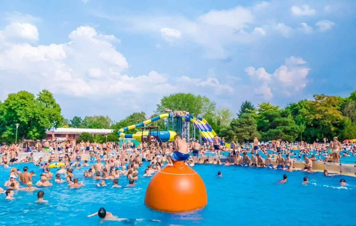 Ştrandul Neptun se deschide oficial de 1 mai
