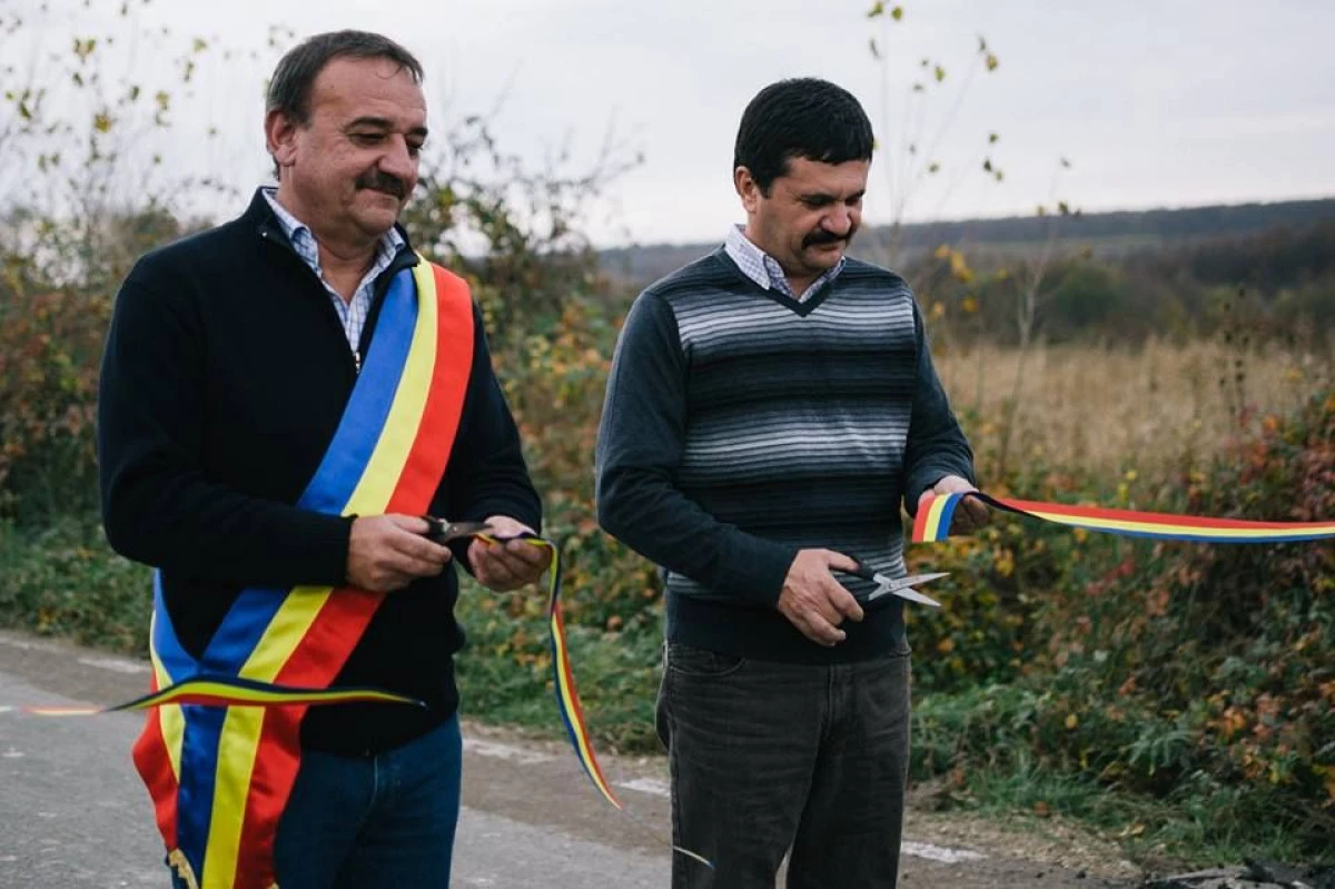 STRAZI REABILITATE LA BELIU CU BANI DE LA CONSILIUL JUDETEAN SI MINISTERUL DEZVOLTARII