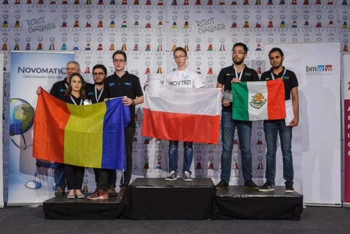 STUDENTI ROMANI, PREMIATI LA VIENA PENTRU ROBOTII CONSTRUITI