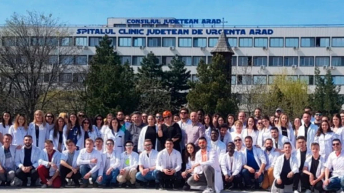 Studenţii medicinişti de la UVVG Arad s-au oferit voluntari în lupta pentru combaterea coronavirusului