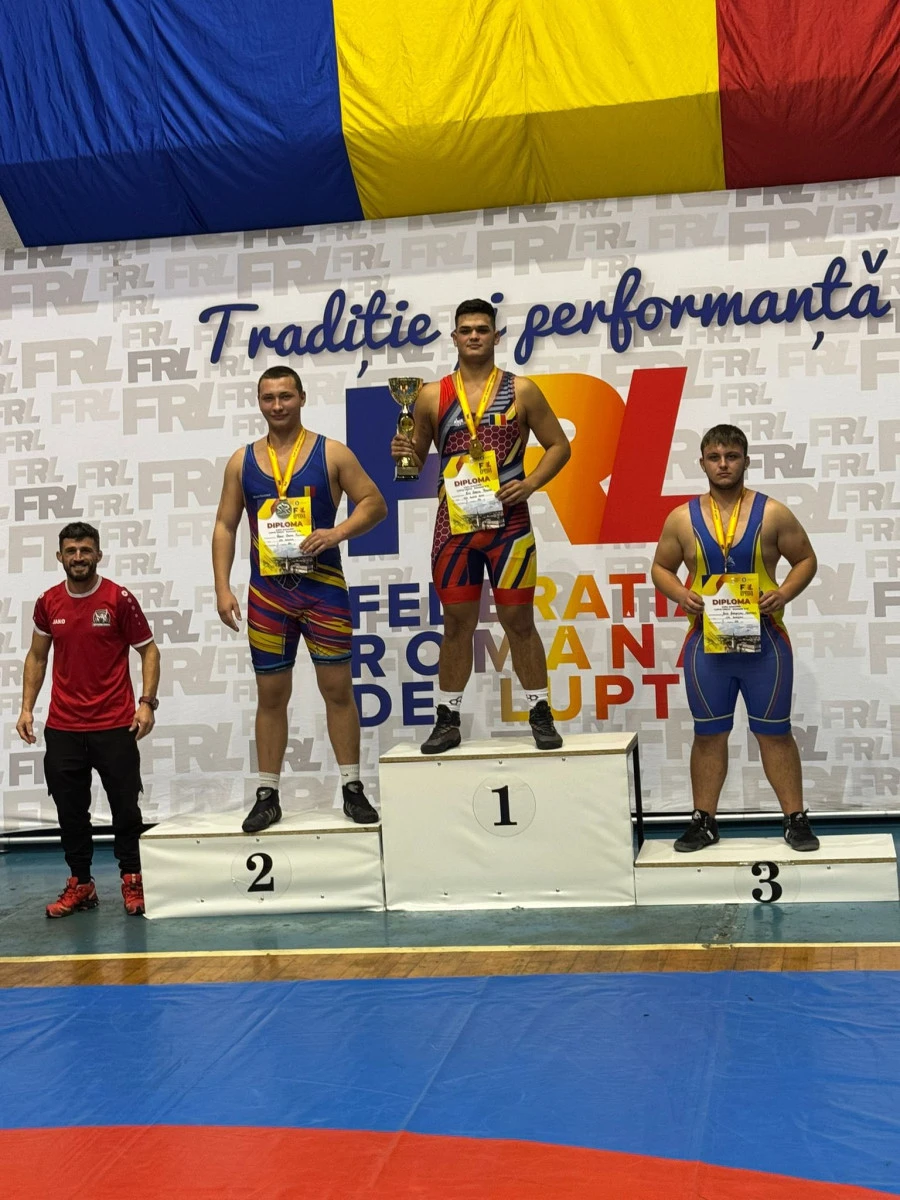 Succes remarcabil pentru luptătorii arădeni la competițiile naționale și internaționale