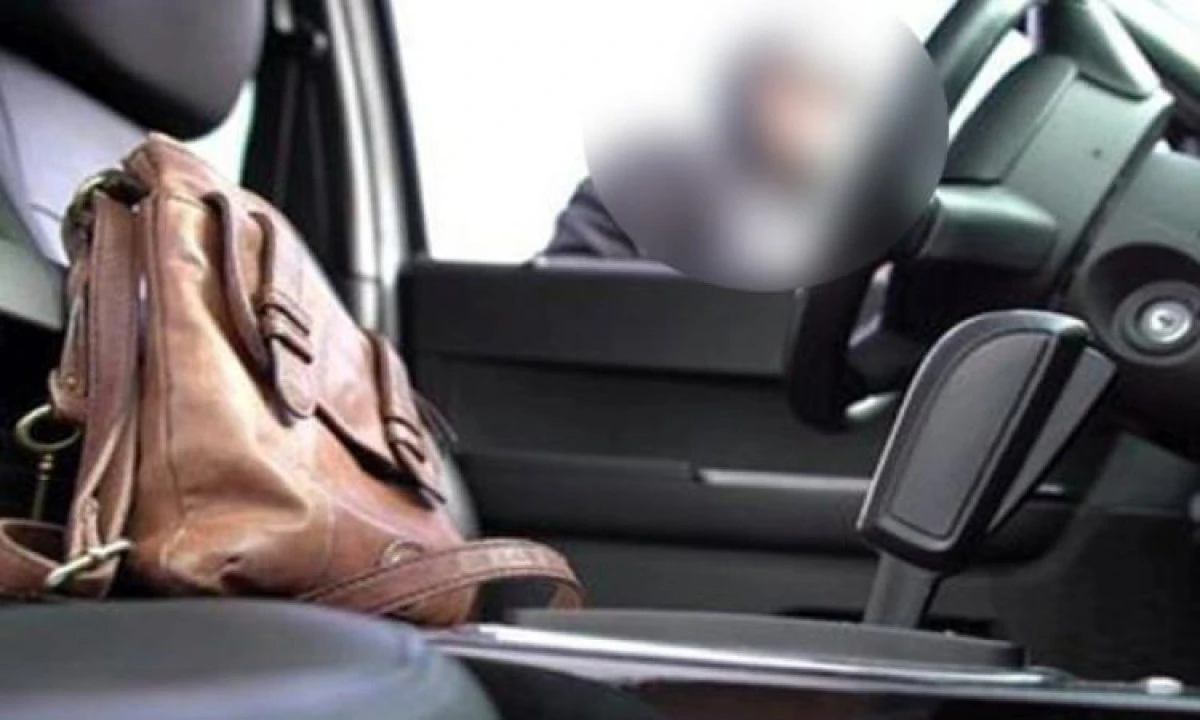 Sumă consistentă de bani, furată dintr-o mașină parcată în garajul unui imobil din comuna Zerind