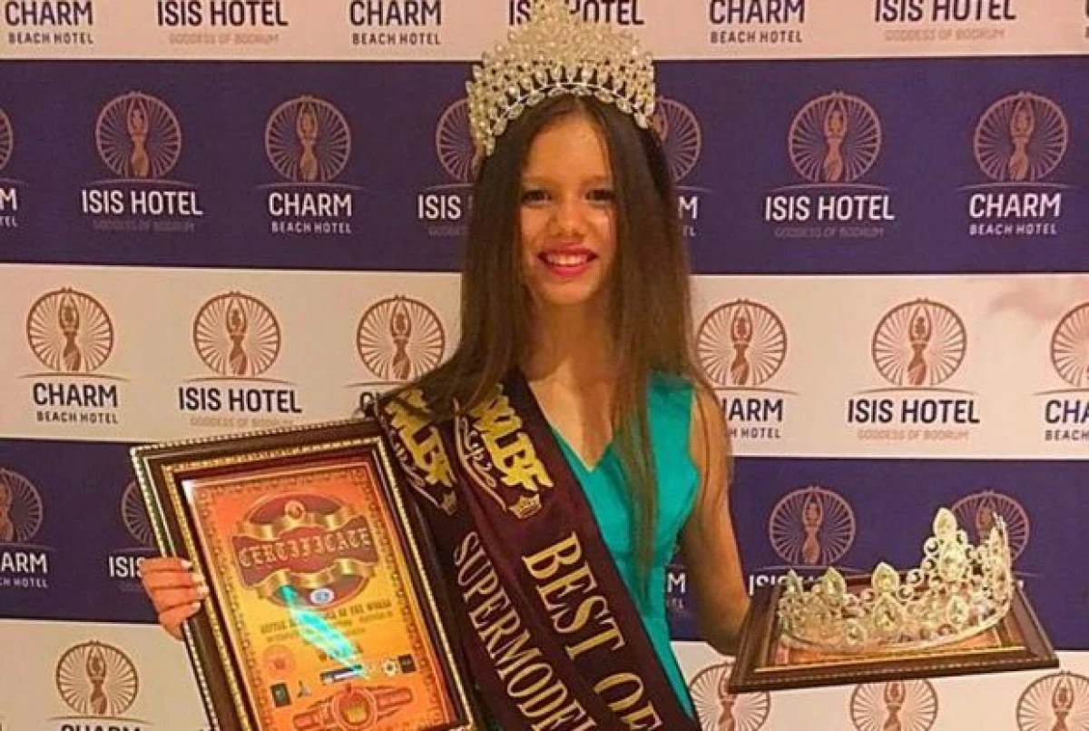 ”SUPER MODEL OF THE WORLD”, CÂȘTIGAT DE O ROMÂNCĂ DE 11 ANI