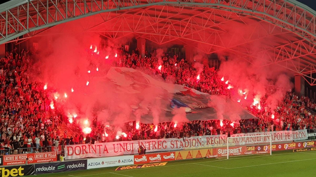 Suporteri de poveste! Spectacol total oferit de galerii, la derby-ul UTA - Rapid (FOTO)