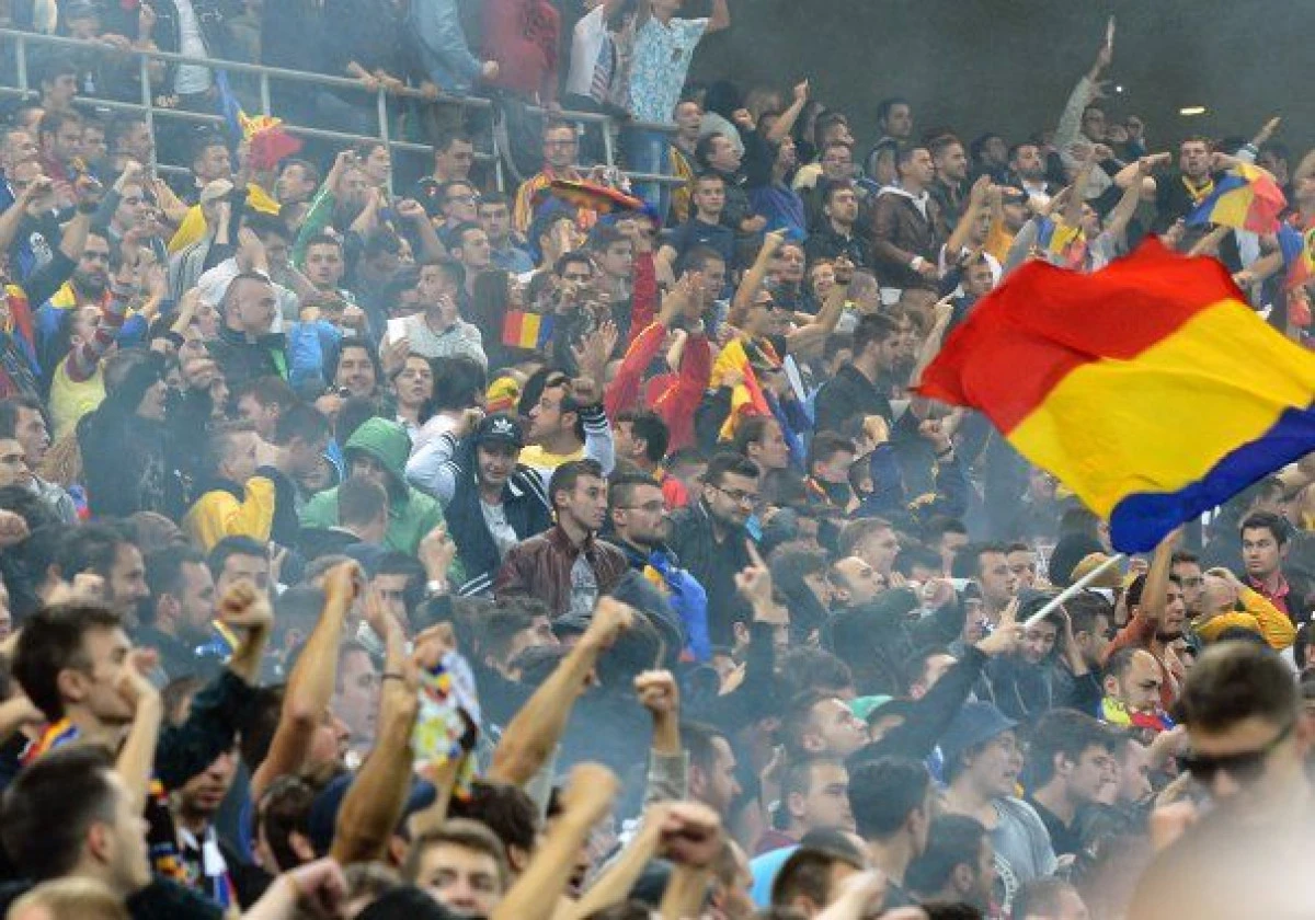SUPORTERII ROMÂNI S-AU ÎNCĂIERAT LA EURO. NOUĂ REŢINUŢI LA PARIS