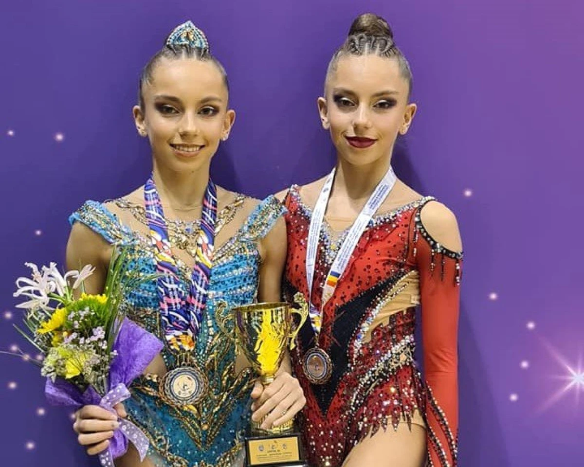 Surorile Andra și Carina Crainic concurează în weekend la Mondialele de ritmică, de la Cluj! (FOTO)