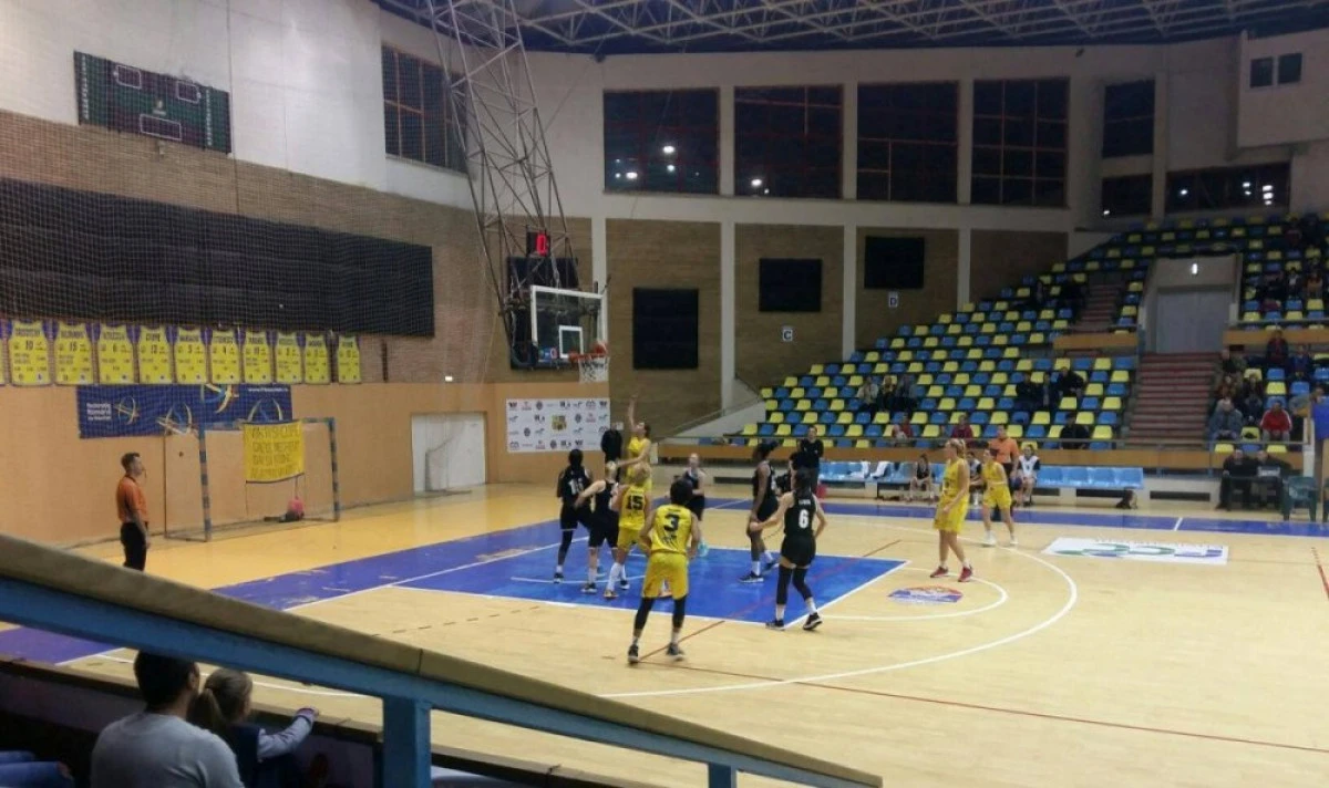 Surpriză mare, sub coş: FCC Baschet Arad - “U” Cluj 62-64!