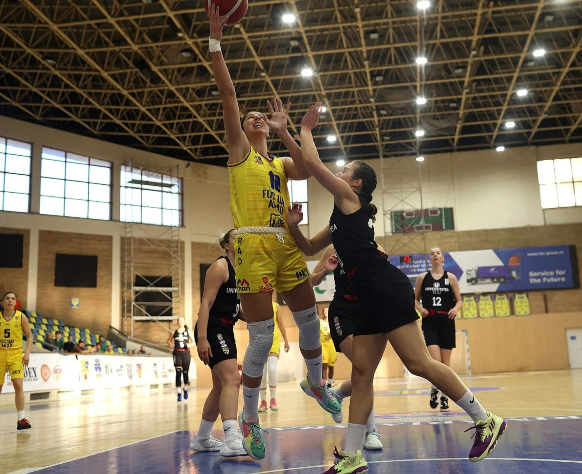 Suta de puncte, la debutul stagional! FCC UAV Arad s-a distrat cu „U” Cluj, scor 100-37