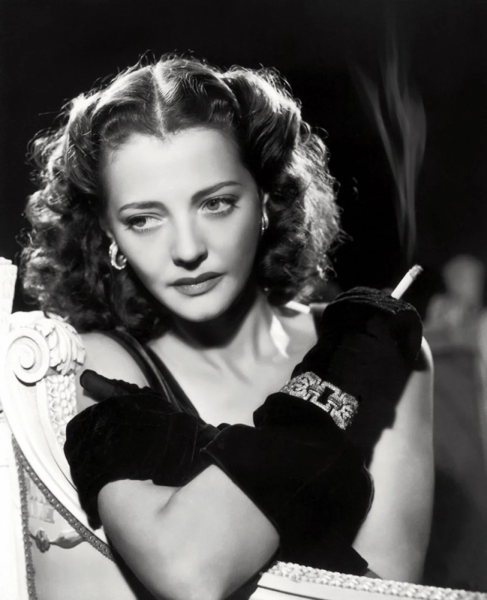 Sylvia Sidney - povestea româncei, fiică de croitoreasă, care a cucerit Hollywood-ul