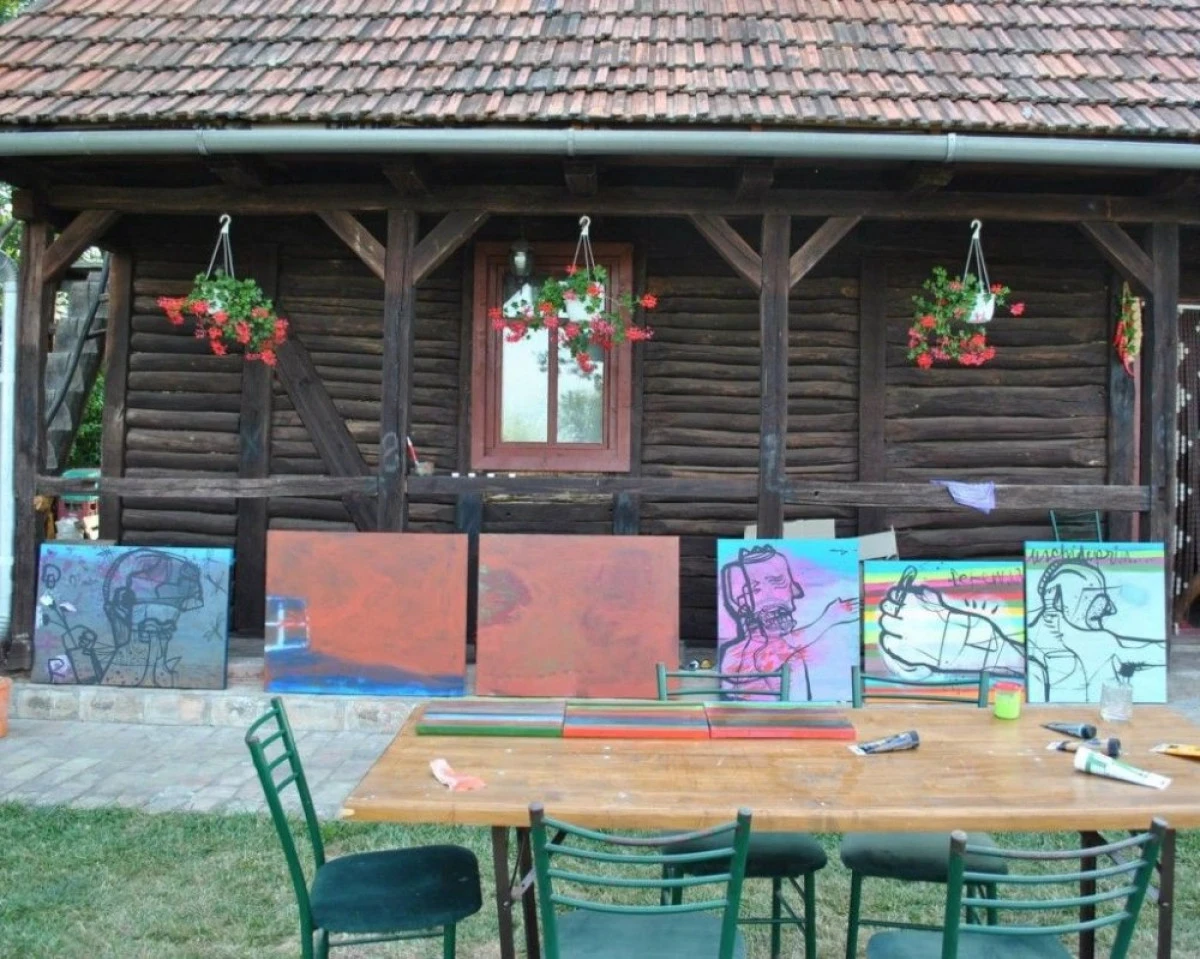 TABARA DE CREATIE DE LA BATA, PUNCT DE INTALNIRE PENTRU PICTORI CONSACRATI DIN TARA SI STRAINATATE