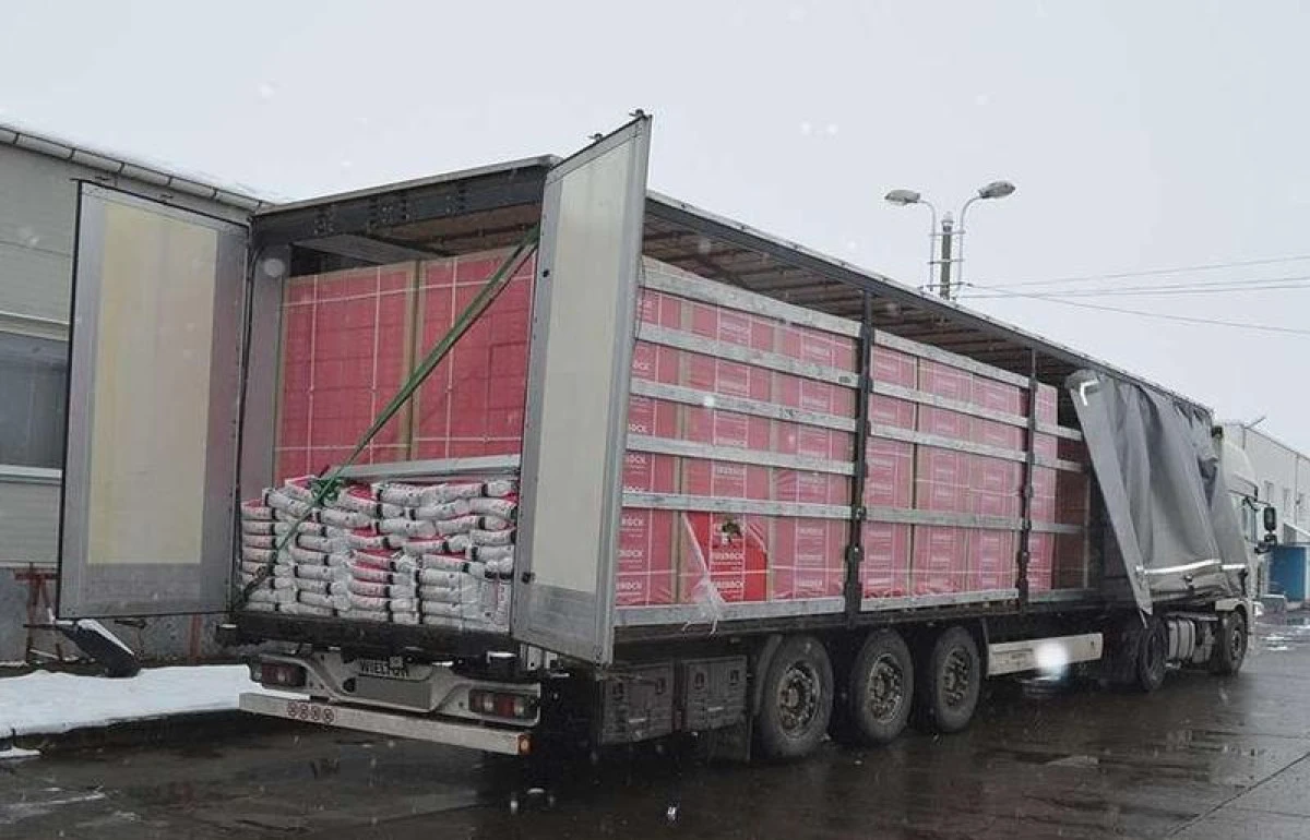 Tânăr din Arad, prins cu peste 1 milion de țigarete