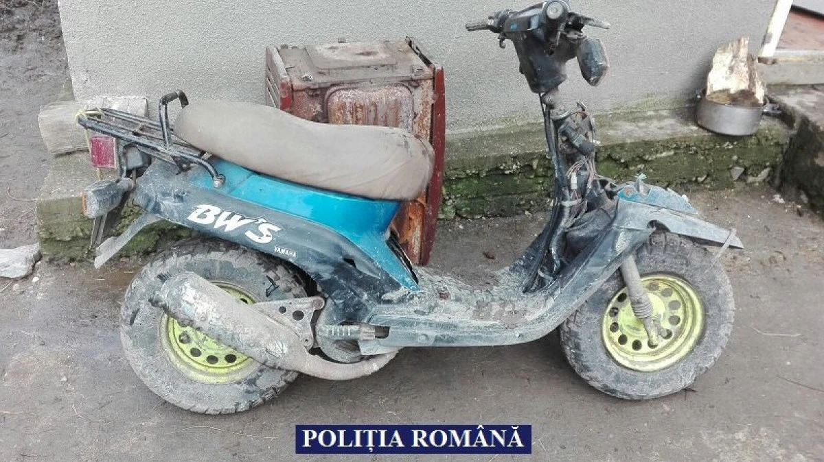 Tânăr din Lipova, prins după ce a furat un motoscuter și l-a condus fără permis