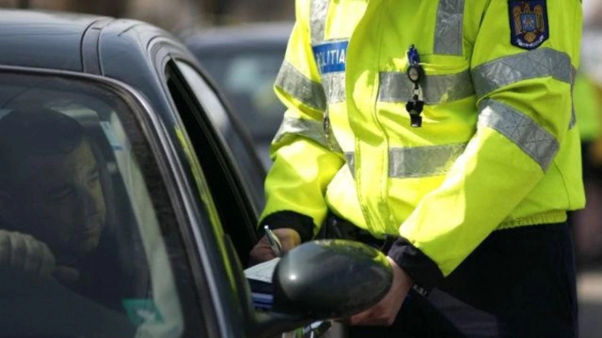 Tânăr fără permis, prins în timp ce conducea prin Livada