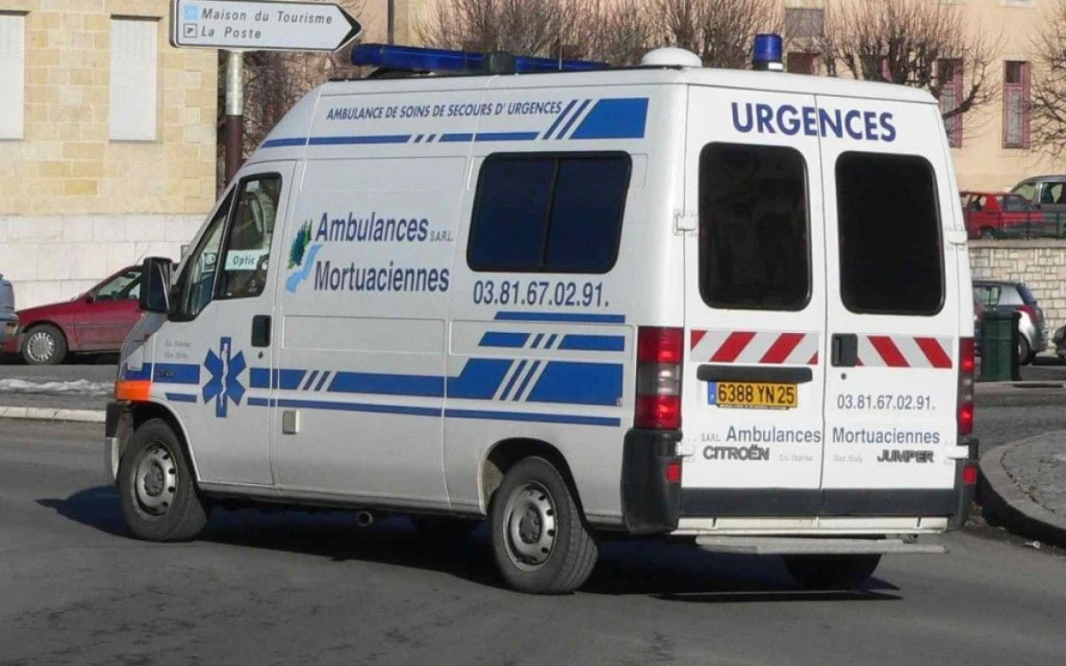 TANARUL ROM BATUT CU BESTIALITATE IN FRANTA A FOST EXTERNAT