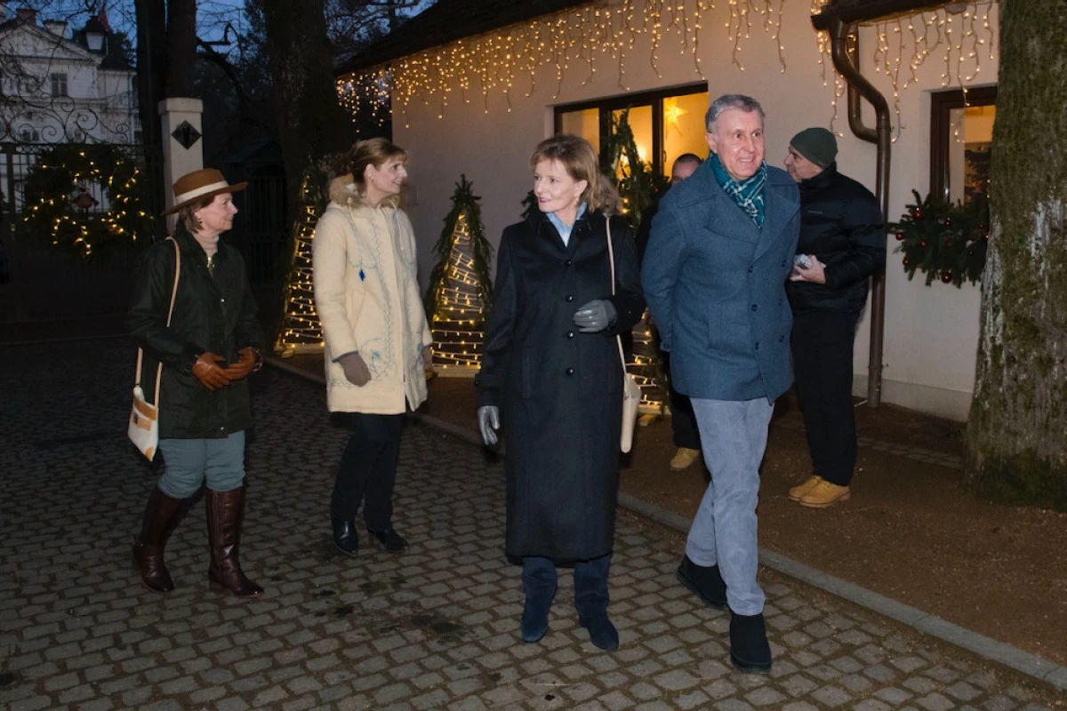 Târgul de Crăciun de la Castelul Săvârșin se deschide vineri