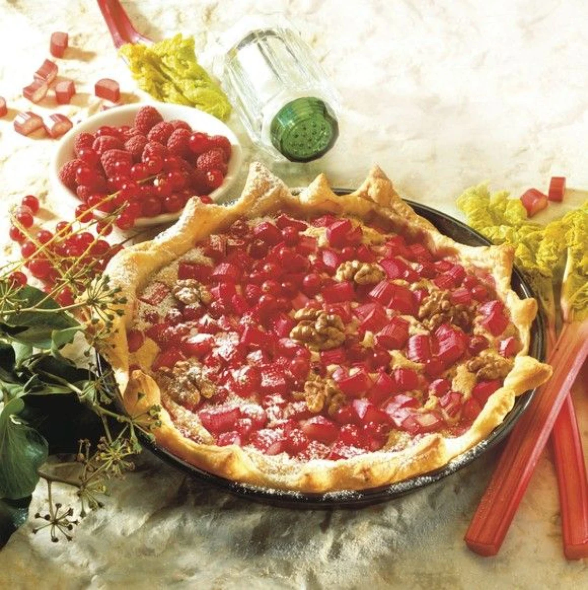 TARTA CU NUCI SI COACAZE