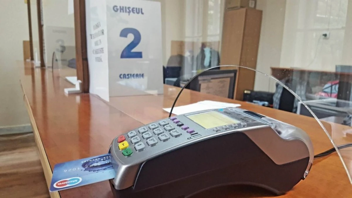 TAXELE LOCALE SE POT PLĂTI ȘI CU CARDUL LA CASIERIILE DIRECȚIEI FISCALE