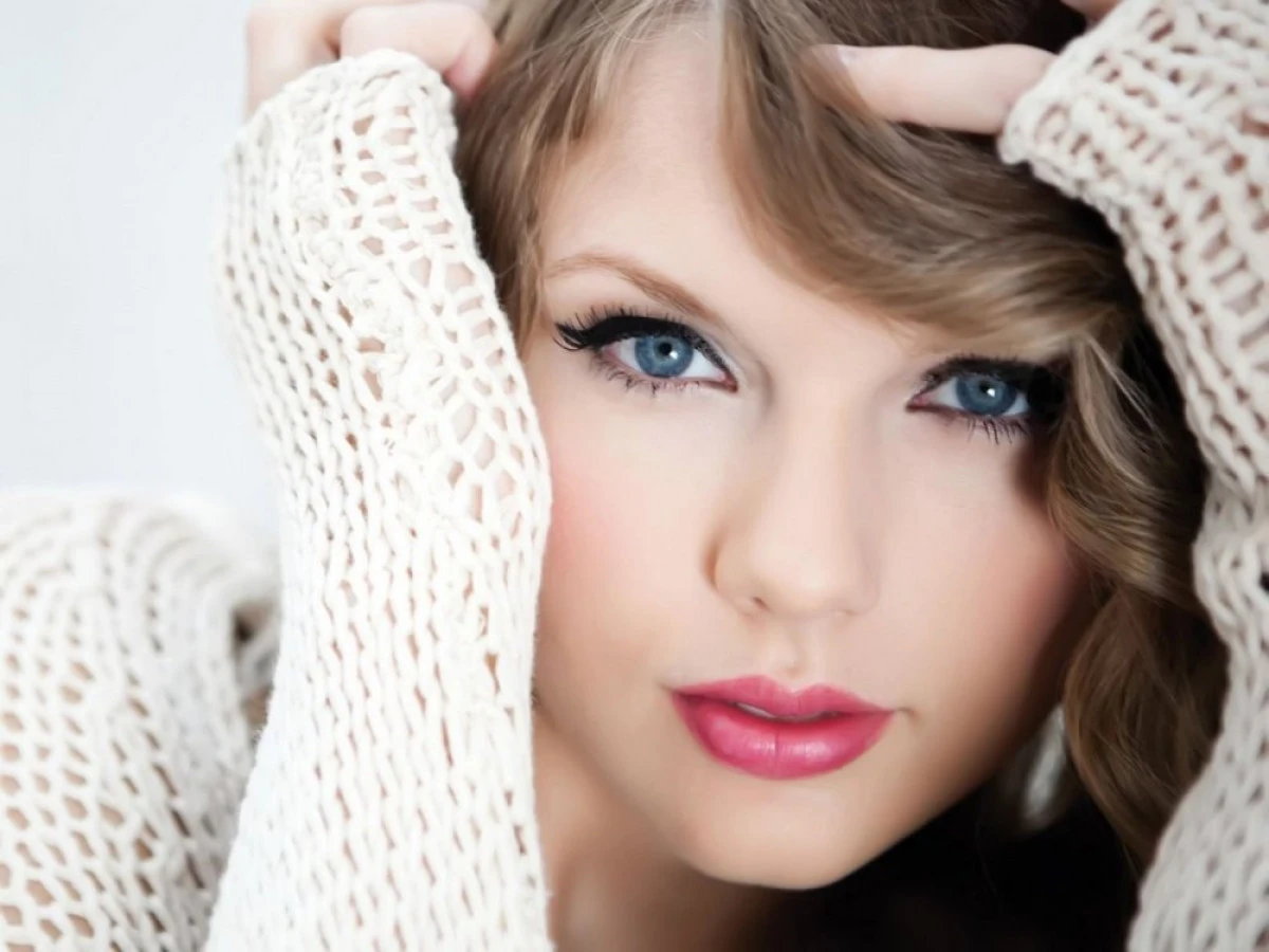 TAYLOR SWIFT, CEA MAI BINE PLĂTITĂ CÂNTĂREAȚĂ DIN ULTIMUL AN