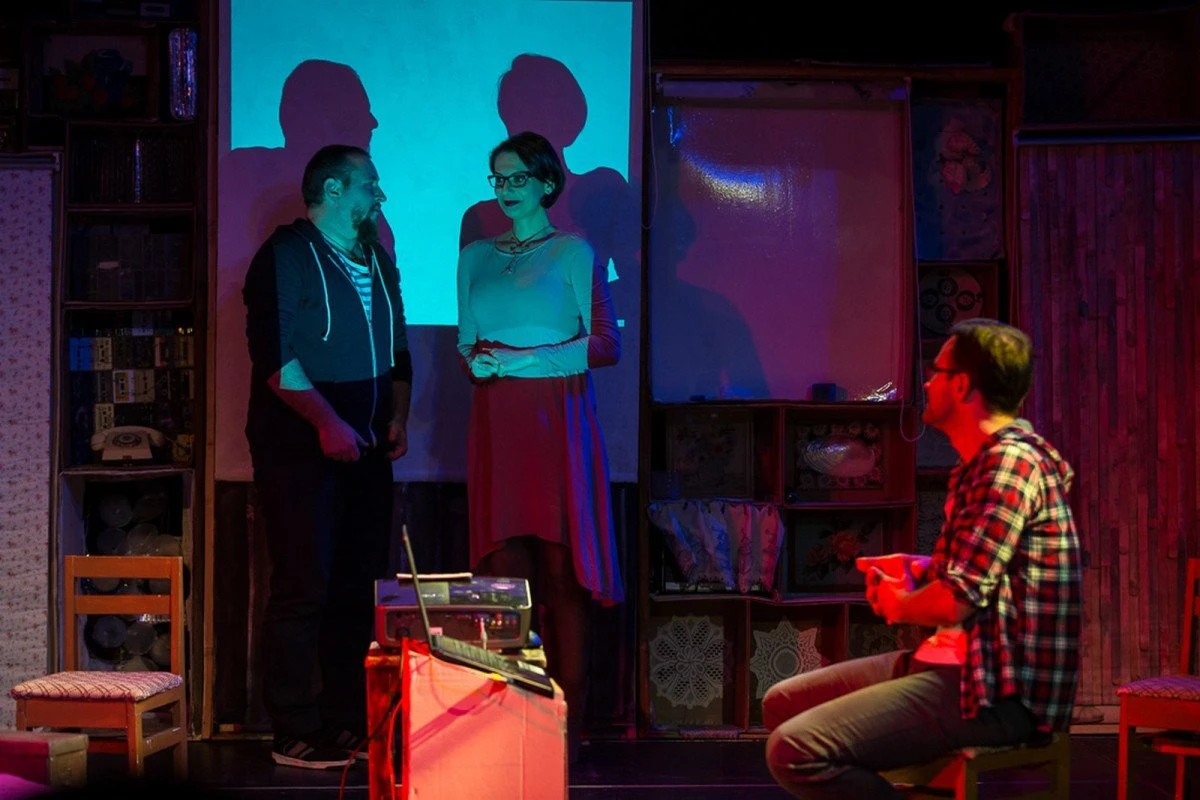Teatrul Clasic ,,Ioan Slavici" Arad anulează spectacolul „Ai mei erau super"