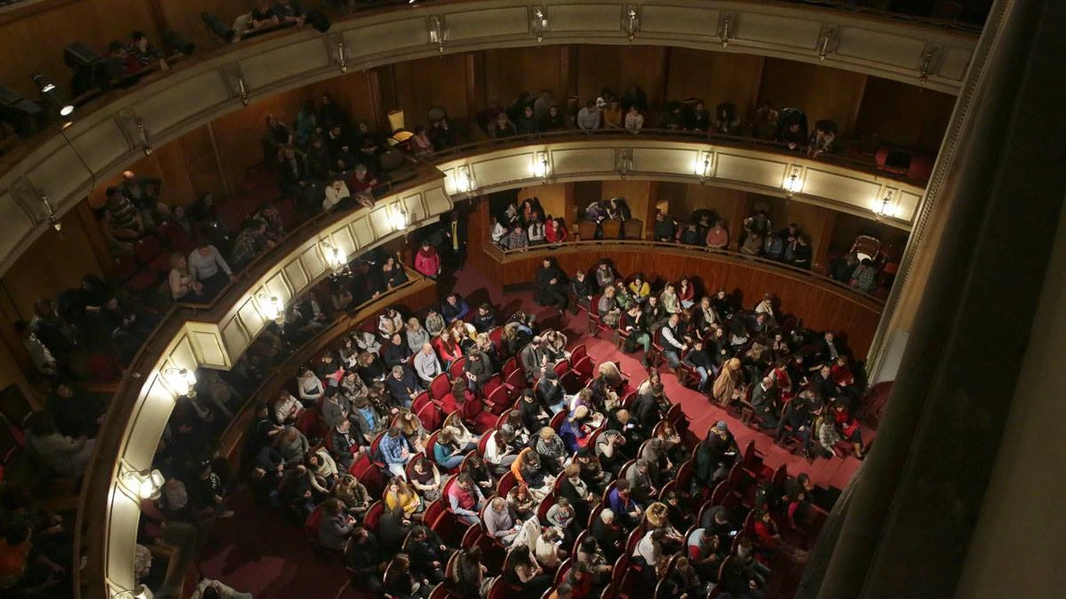 Teatrul Clasic “Ioan Slavici”, la finalul anului teatral 2017 -2018