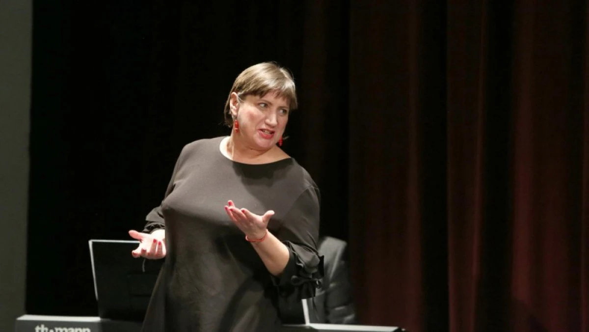 Teatrul Clasic prezintă o nouă ediție a „Serii de poezie”
