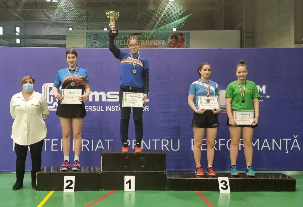 Tenis de masă: Alesia Sferlea a urcat de patru ori pe podiumul naţional al junioarelor II! (FOTO)