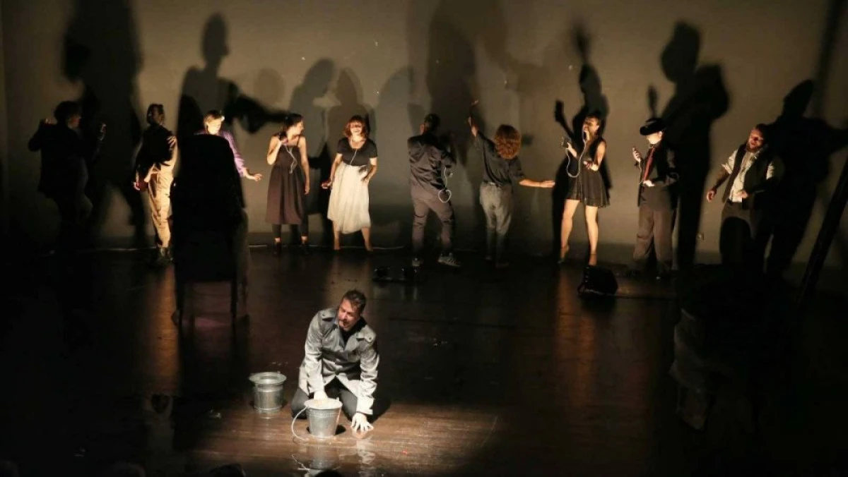 Tentații teatrale în prag de primăvară. Programul lunii martie la Teatrul Clasic ,,Ioan Slavici” Arad