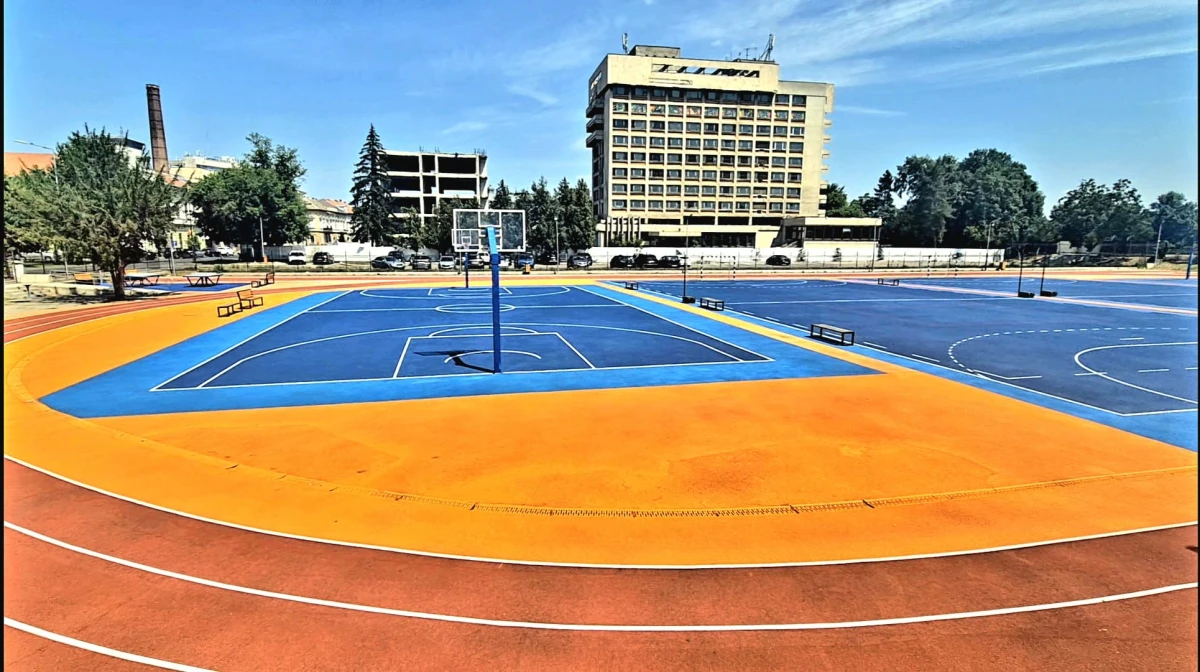 Terenul de sport de la Moise Nicioară se redeschide după finalizarea lucrărilor de mentenanță